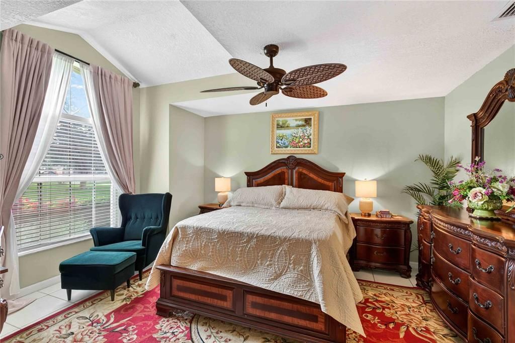 En Venta: $539,900 (3 camas, 2 baños, 1940 Pies cuadrados)