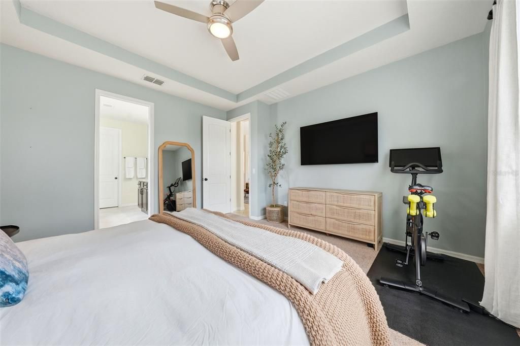 En Venta: $589,900 (4 camas, 3 baños, 2432 Pies cuadrados)