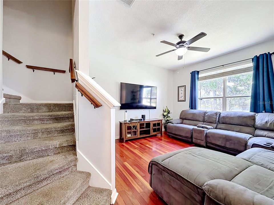For Sale: $289,900 (3 beds, 2 baths, 1530 Square Feet)