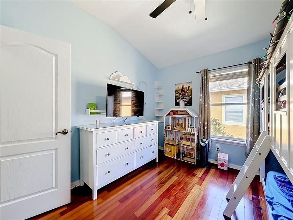For Sale: $289,900 (3 beds, 2 baths, 1530 Square Feet)