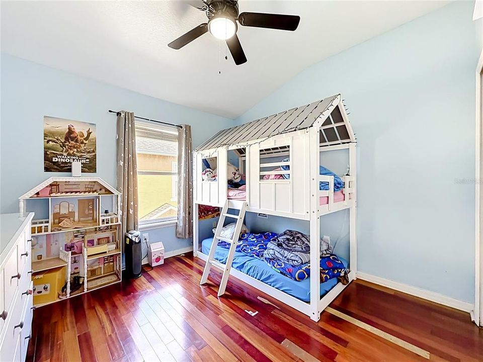For Sale: $289,900 (3 beds, 2 baths, 1530 Square Feet)