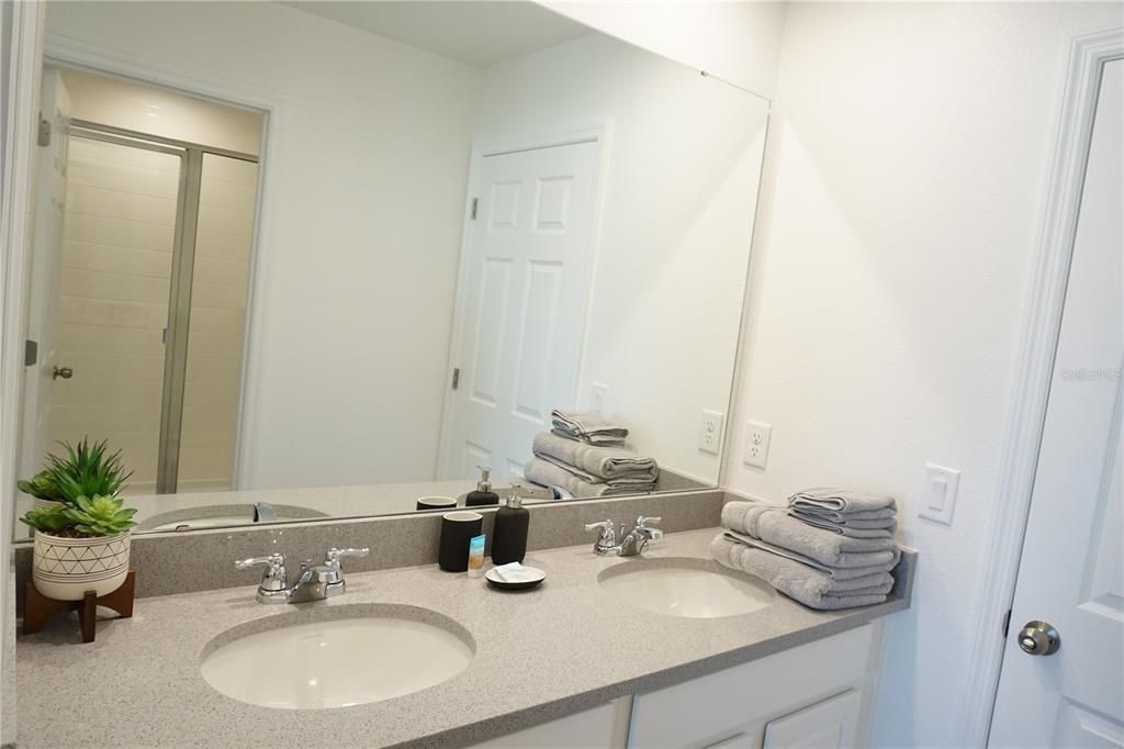 For Sale: $590,990 (6 beds, 4 baths, 2987 Square Feet)