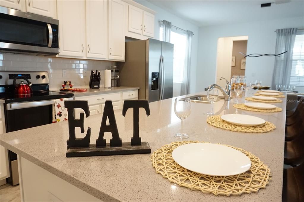 For Sale: $590,990 (6 beds, 4 baths, 2987 Square Feet)
