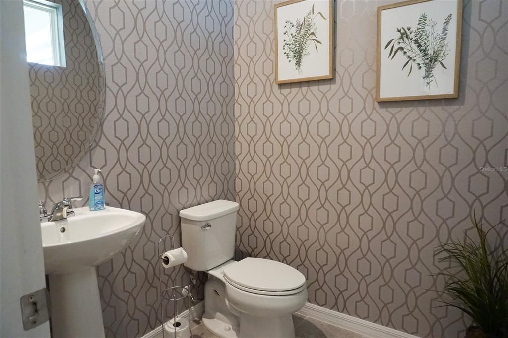 For Sale: $590,990 (6 beds, 4 baths, 2987 Square Feet)