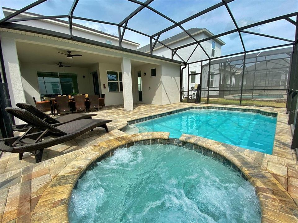 For Sale: $590,990 (6 beds, 4 baths, 2987 Square Feet)