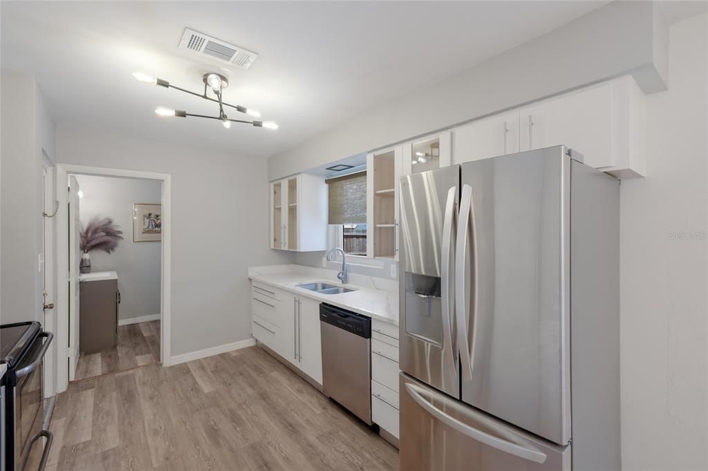 En Venta: $367,000 (2 camas, 2 baños, 1190 Pies cuadrados)