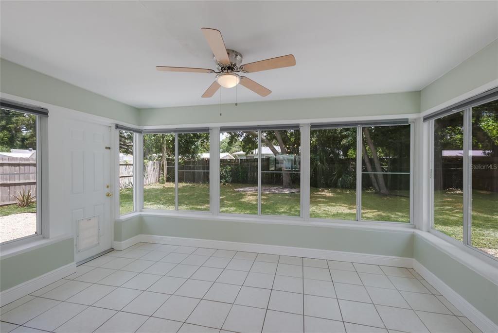 En Venta: $367,000 (2 camas, 2 baños, 1190 Pies cuadrados)