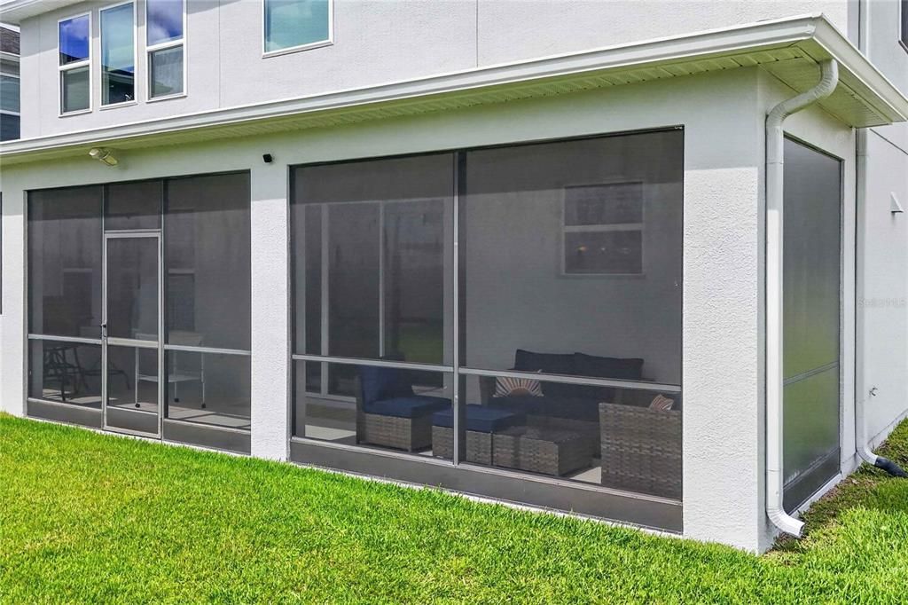 Activo con contrato: $662,000 (4 camas, 3 baños, 2641 Pies cuadrados)