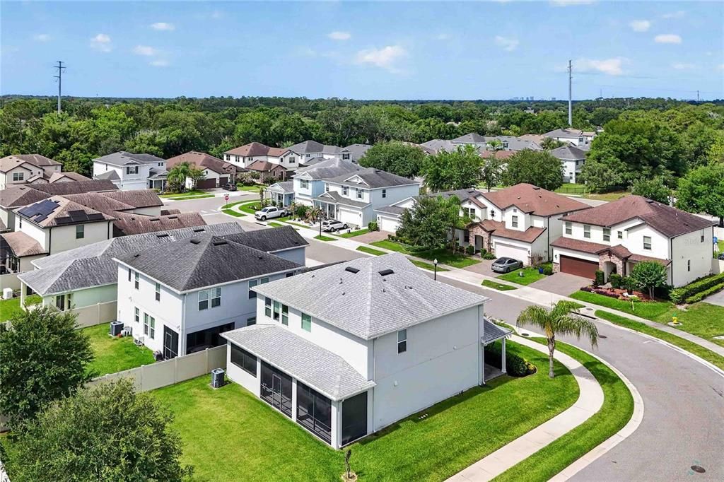 Activo con contrato: $662,000 (4 camas, 3 baños, 2641 Pies cuadrados)