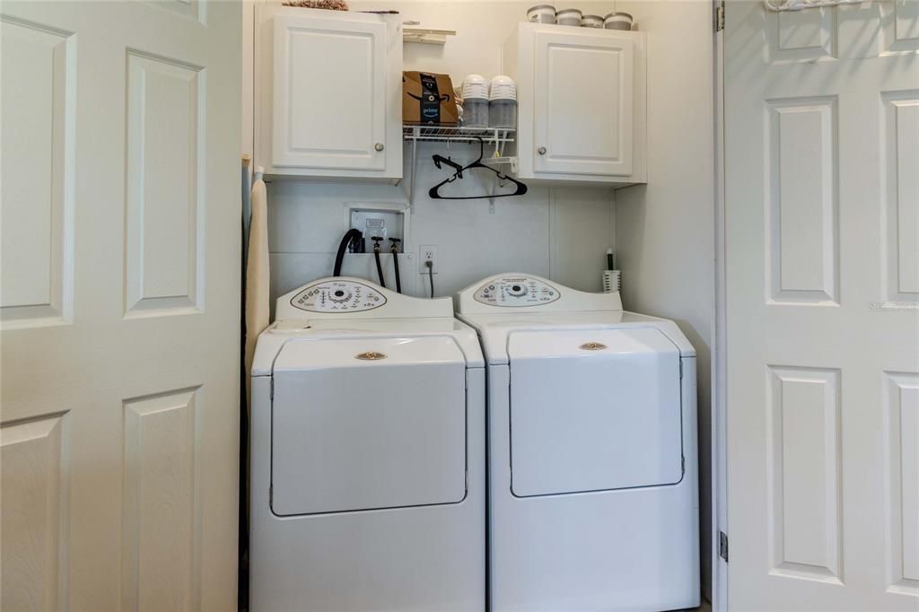 For Sale: $205,000 (2 beds, 2 baths, 1104 Square Feet)
