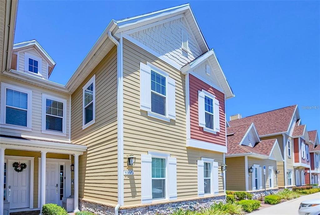 En Venta: $489,890 (4 camas, 4 baños, 1804 Pies cuadrados)