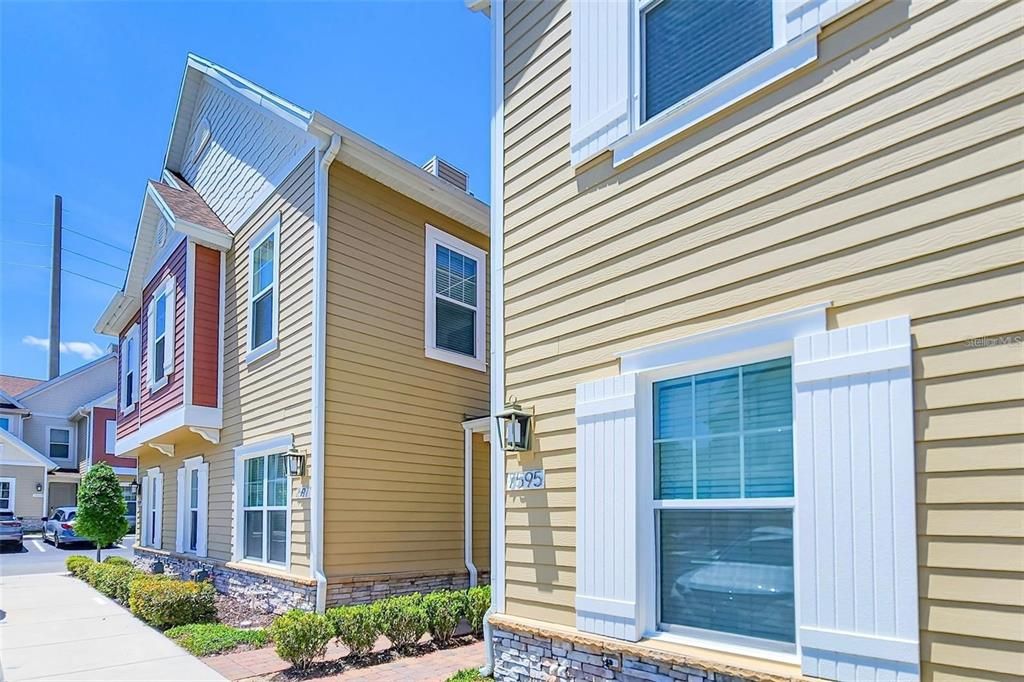 En Venta: $489,890 (4 camas, 4 baños, 1804 Pies cuadrados)