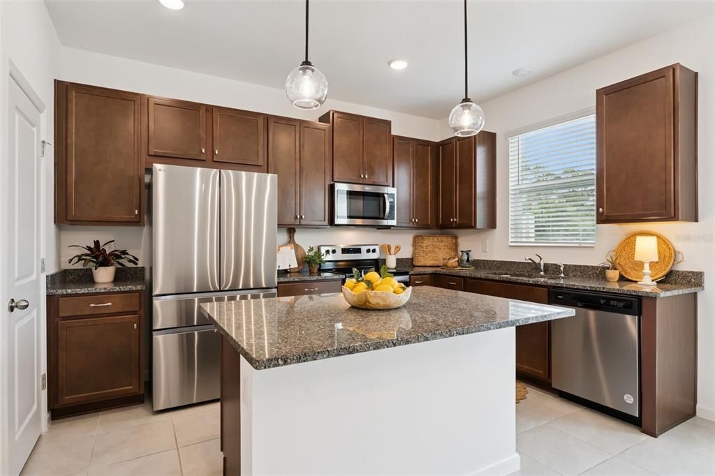 For Sale: $399,000 (3 beds, 2 baths, 1559 Square Feet)