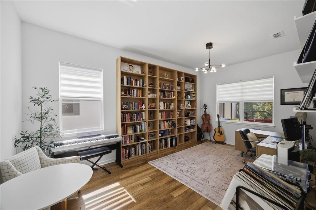 En Venta: $845,000 (5 camas, 4 baños, 4553 Pies cuadrados)
