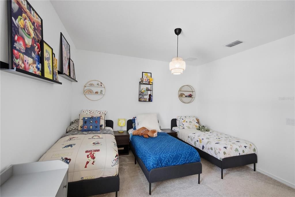 En Venta: $845,000 (5 camas, 4 baños, 4553 Pies cuadrados)
