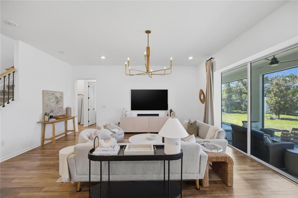 En Venta: $845,000 (5 camas, 4 baños, 4553 Pies cuadrados)