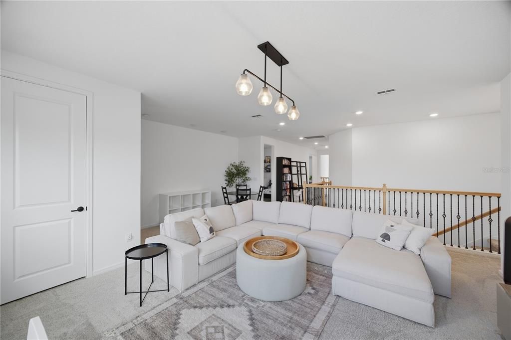 En Venta: $845,000 (5 camas, 4 baños, 4553 Pies cuadrados)