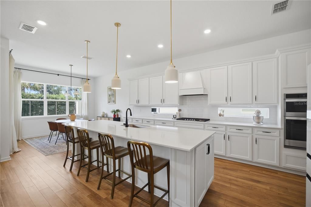 En Venta: $845,000 (5 camas, 4 baños, 4553 Pies cuadrados)
