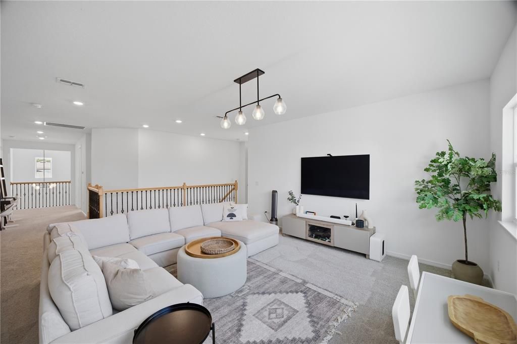 En Venta: $845,000 (5 camas, 4 baños, 4553 Pies cuadrados)