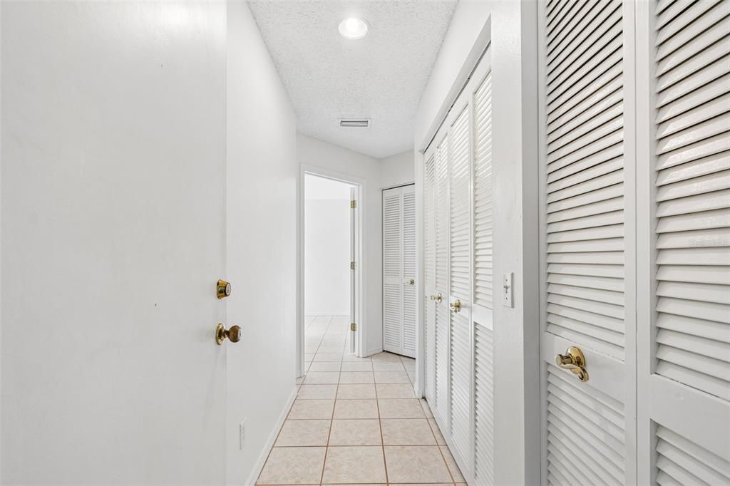 En Venta: $325,000 (2 camas, 2 baños, 2012 Pies cuadrados)