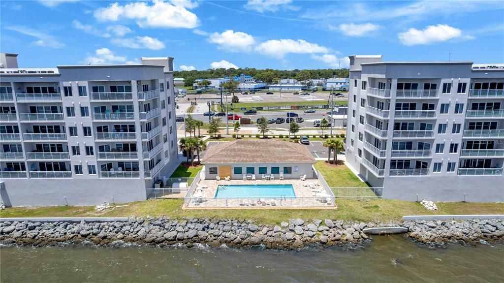 En Venta: $445,000 (2 camas, 2 baños, 1322 Pies cuadrados)