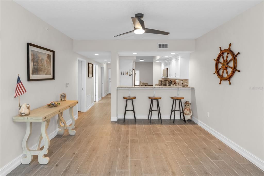 En Venta: $445,000 (2 camas, 2 baños, 1322 Pies cuadrados)