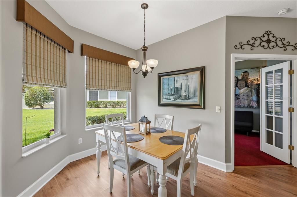 For Sale: $365,000 (3 beds, 2 baths, 1829 Square Feet)