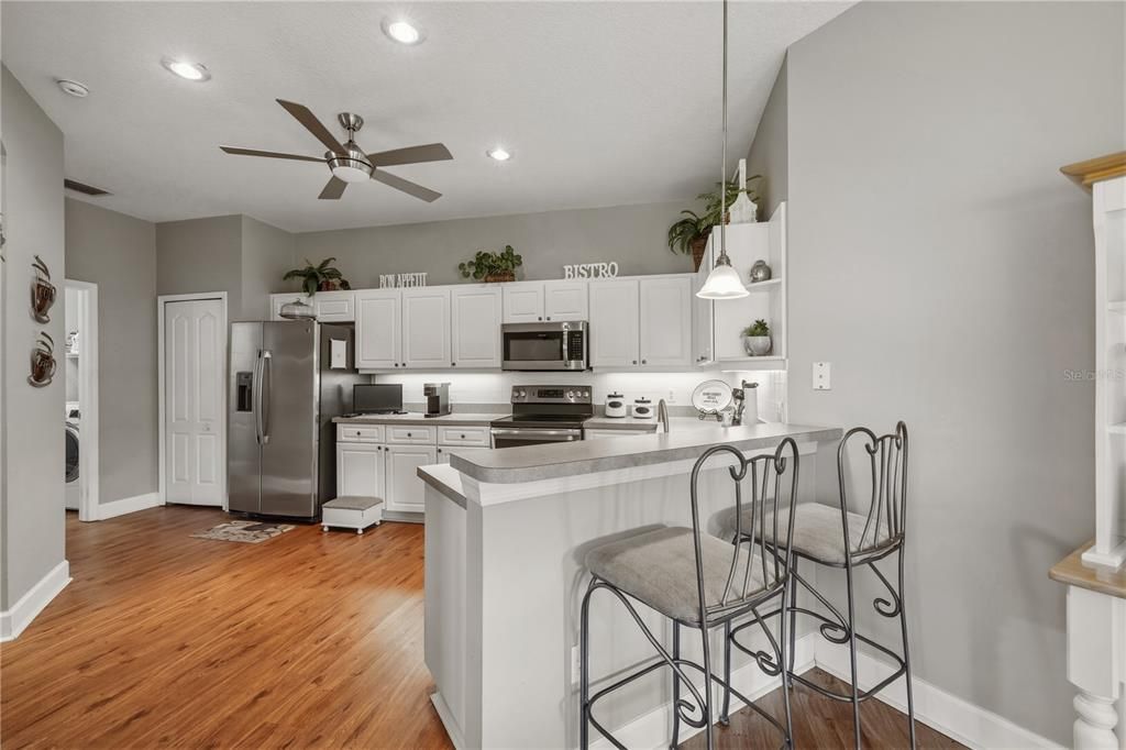 For Sale: $365,000 (3 beds, 2 baths, 1829 Square Feet)