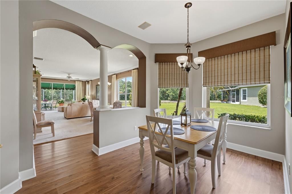 For Sale: $365,000 (3 beds, 2 baths, 1829 Square Feet)