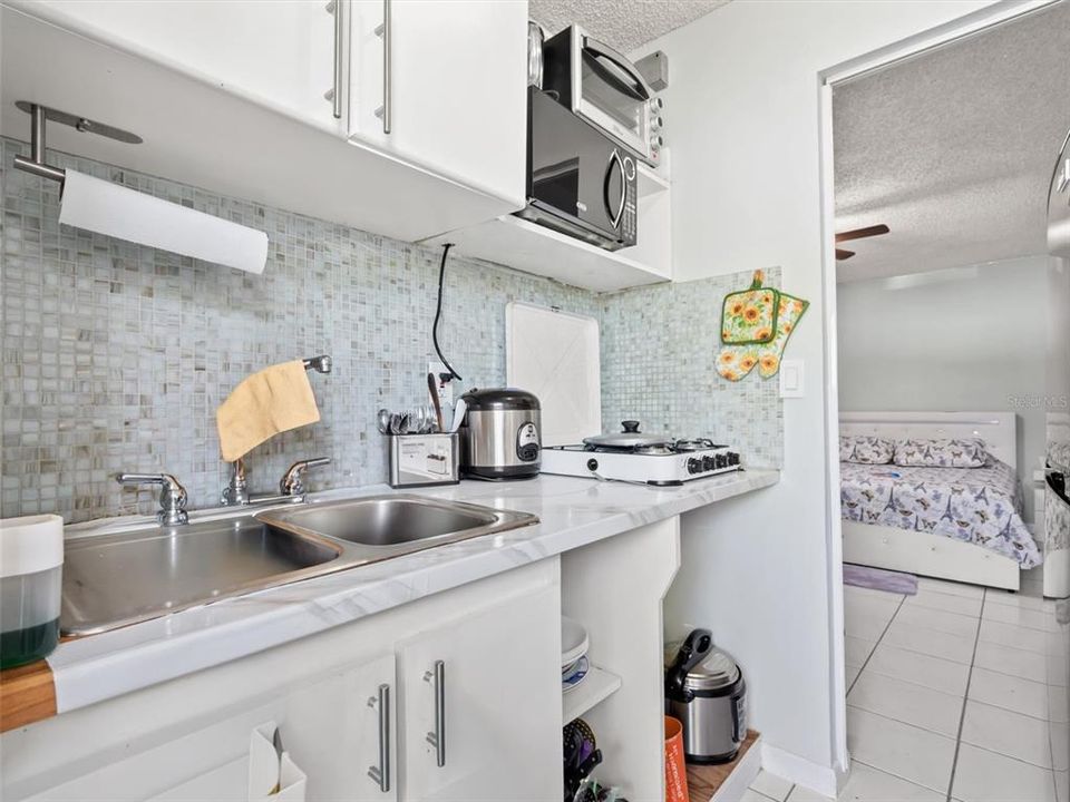 For Sale: $675,000 (5 beds, 2 baths, 2554 Square Feet)