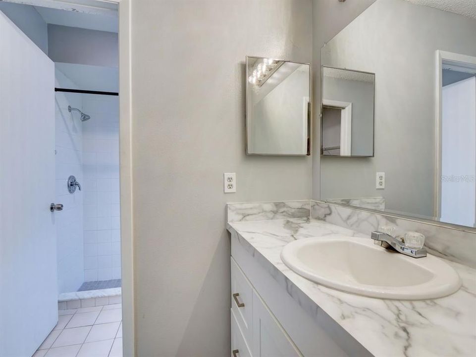 For Sale: $349,900 (3 beds, 2 baths, 1486 Square Feet)