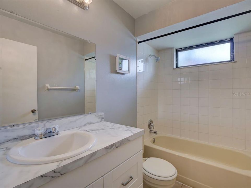 For Sale: $349,900 (3 beds, 2 baths, 1486 Square Feet)