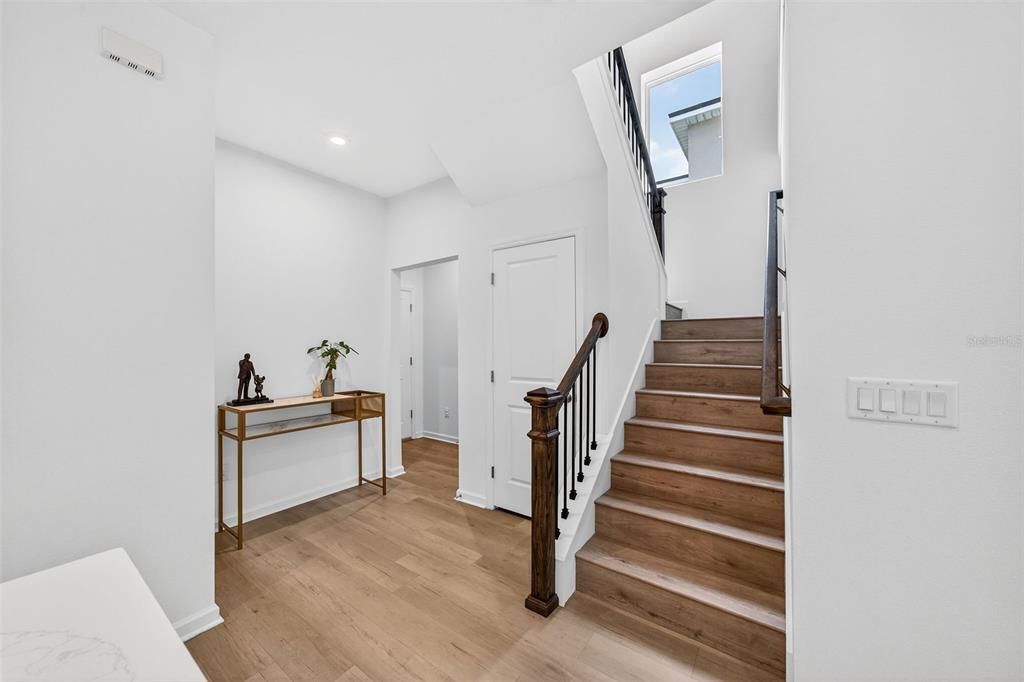 En Venta: $550,000 (4 camas, 2 baños, 2322 Pies cuadrados)