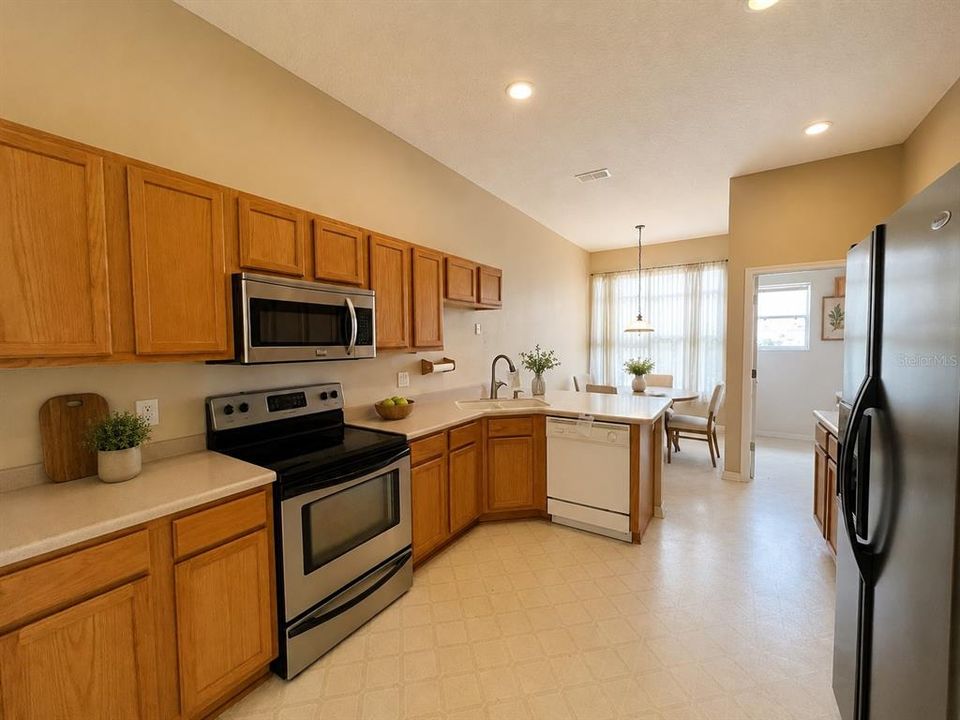 En Venta: $269,000 (3 camas, 2 baños, 1918 Pies cuadrados)