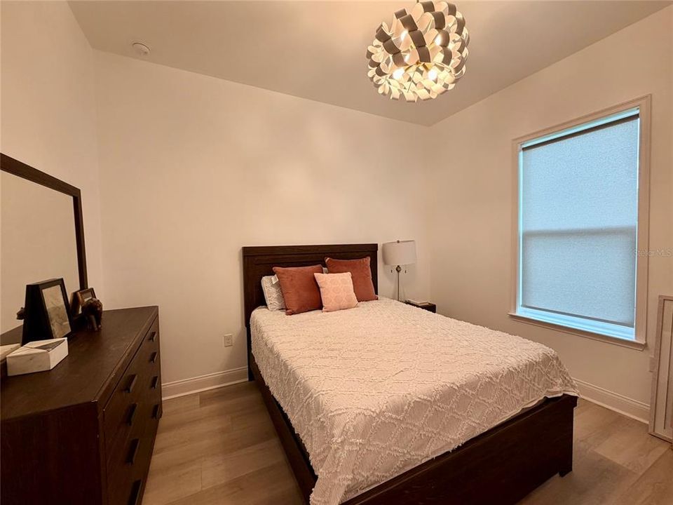 For Rent: $3,700 (3 beds, 2 baths, 1719 Square Feet)
