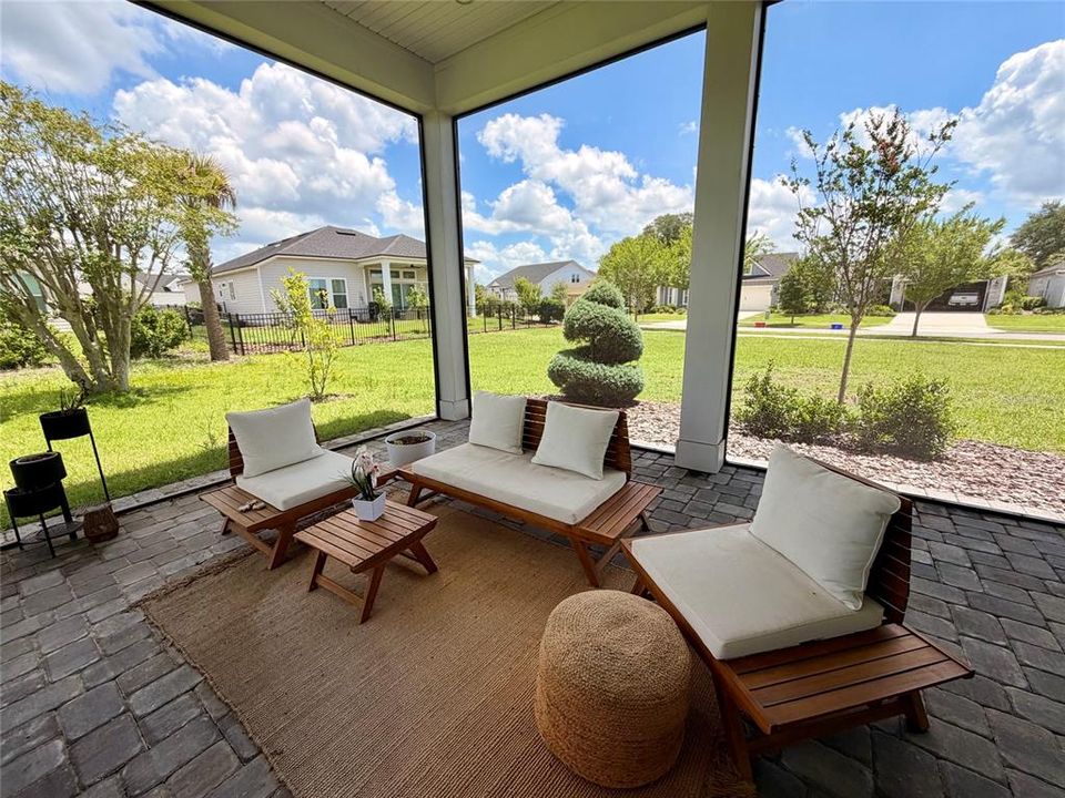 For Rent: $3,700 (3 beds, 2 baths, 1719 Square Feet)