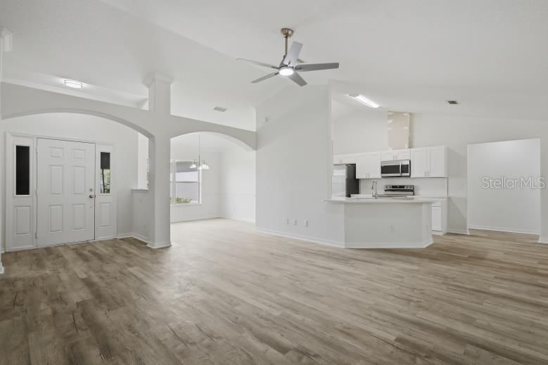 For Sale: $340,000 (4 beds, 2 baths, 1824 Square Feet)
