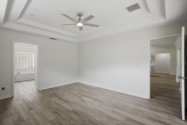 For Sale: $340,000 (4 beds, 2 baths, 1824 Square Feet)