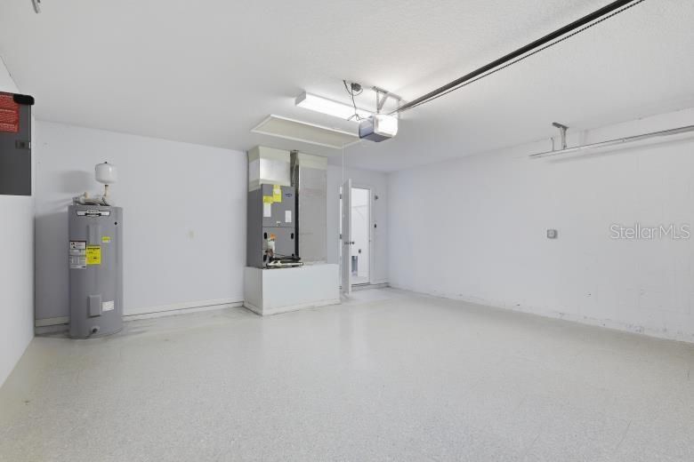 For Sale: $340,000 (4 beds, 2 baths, 1824 Square Feet)