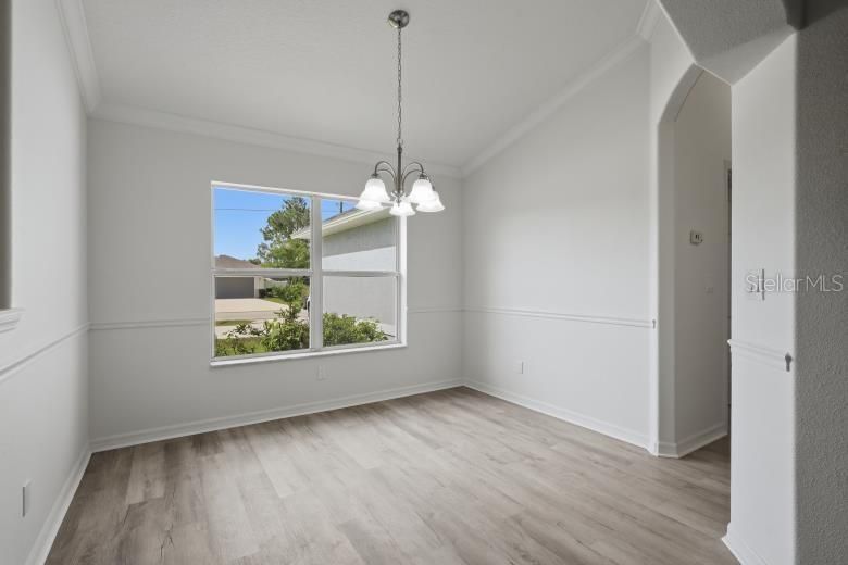 For Sale: $340,000 (4 beds, 2 baths, 1824 Square Feet)