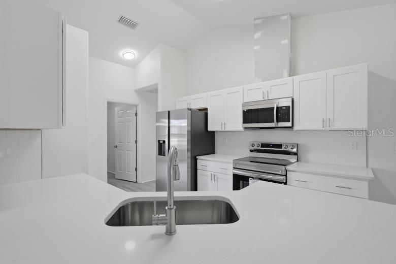For Sale: $340,000 (4 beds, 2 baths, 1824 Square Feet)