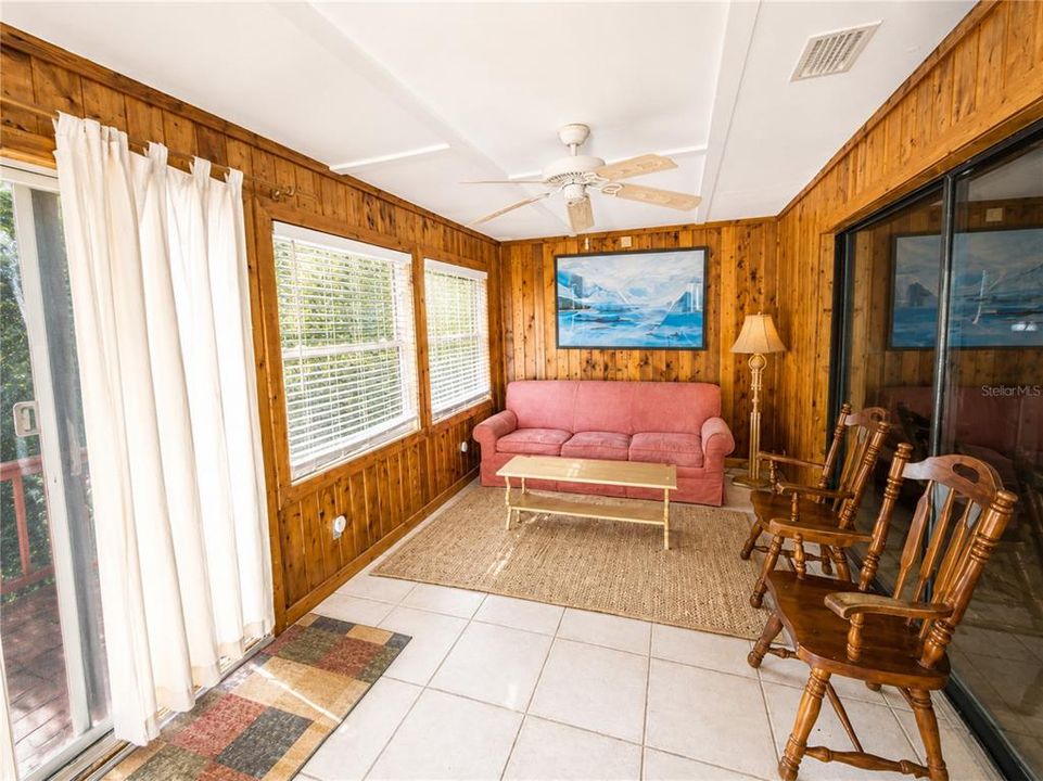 For Sale: $875,000 (3 beds, 2 baths, 1468 Square Feet)