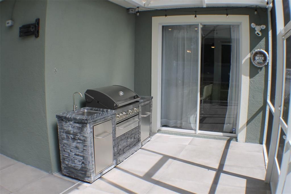 For Sale: $380,000 (3 beds, 2 baths, 1541 Square Feet)