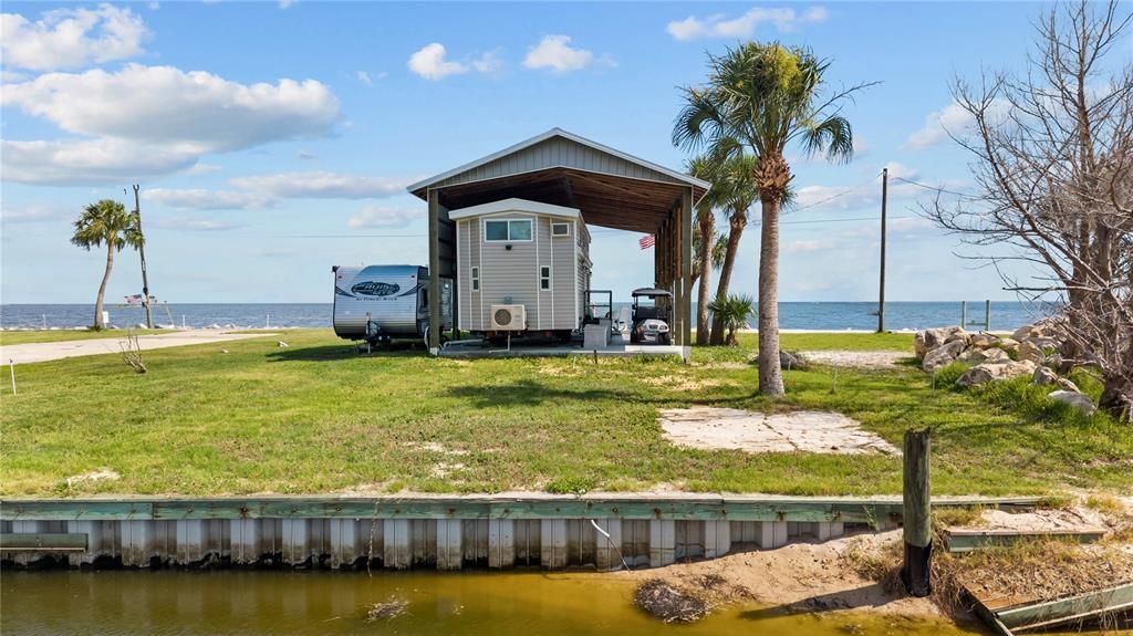 En Venta: $309,900 (0.28 acres)
