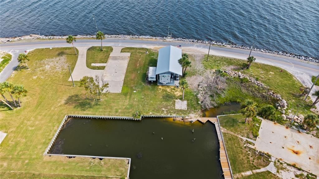 En Venta: $309,900 (0.28 acres)