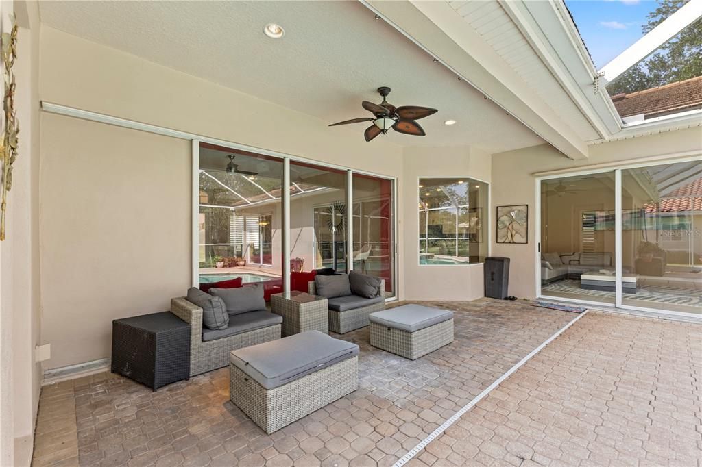 For Sale: $880,000 (6 beds, 3 baths, 3610 Square Feet)