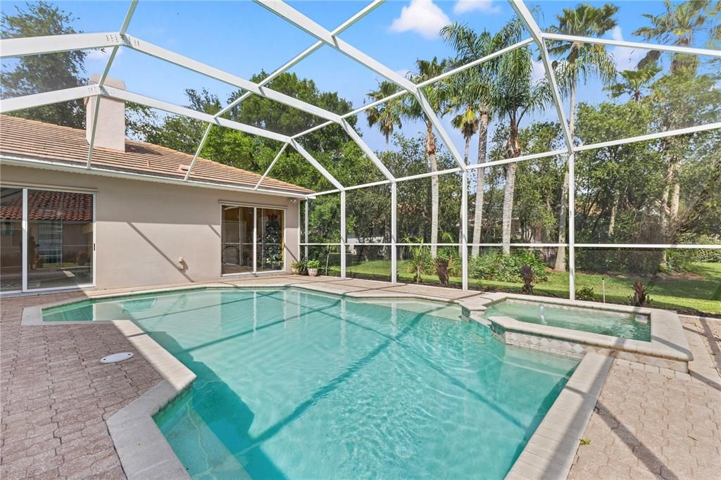 For Sale: $880,000 (6 beds, 3 baths, 3610 Square Feet)