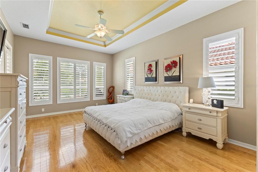For Sale: $880,000 (6 beds, 3 baths, 3610 Square Feet)