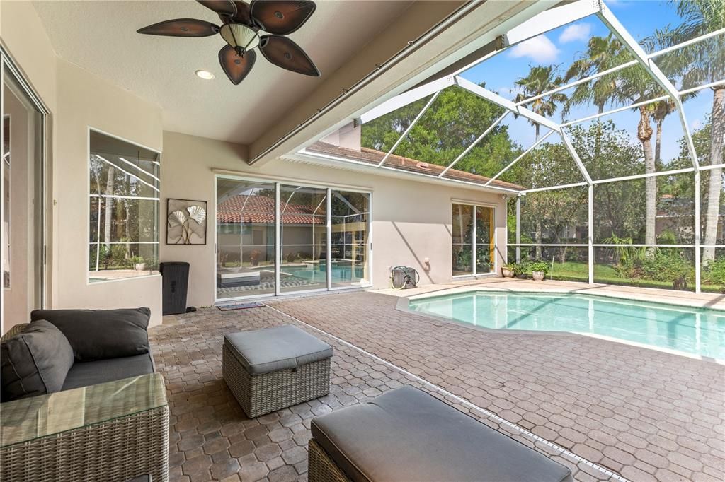 For Sale: $880,000 (6 beds, 3 baths, 3610 Square Feet)