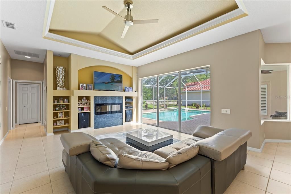 For Sale: $880,000 (6 beds, 3 baths, 3610 Square Feet)
